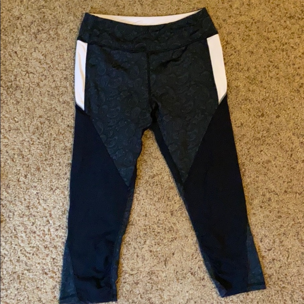 Black Capri leggings
